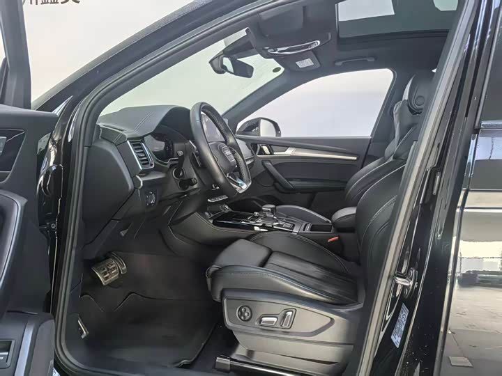 Audi Q5L 2025 2025款 40 TFSI 豪华动感型