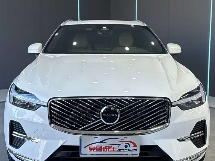 Volvo XC60 2026 2026款 B5 四驱智逸豪华版