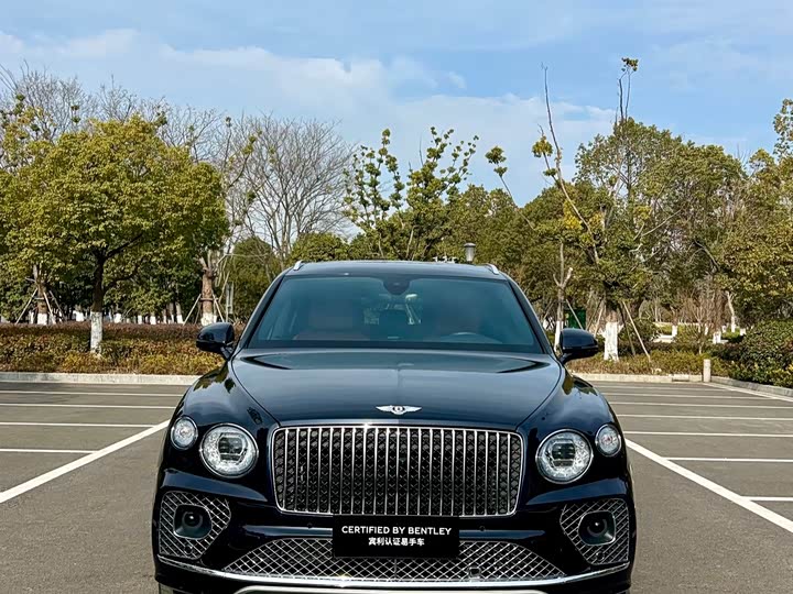 Bentley Bentayga 2023 2023款 4.0T V8 长轴距雅度版