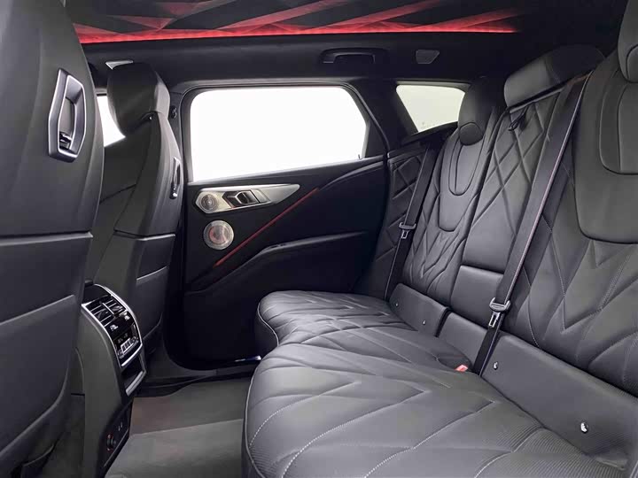 BMW XM 2023 2023款 基本型