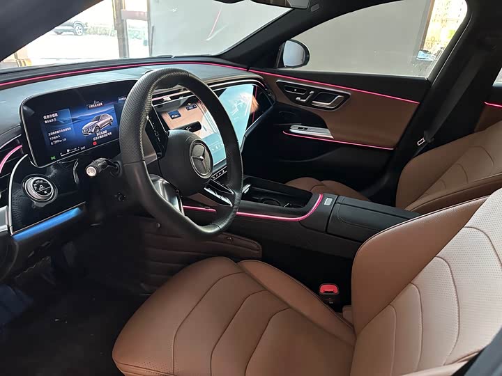 Mercedes-Benz E-Class Hybrid 2024 2024款 E 350 e L 插电式混合动力轿车