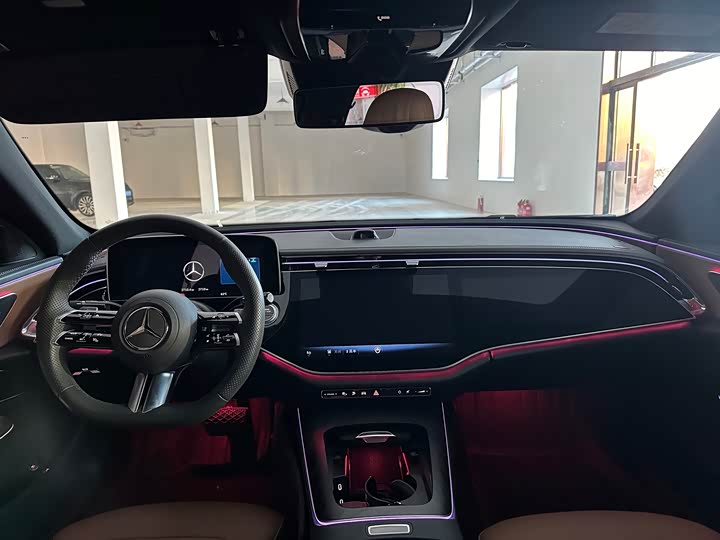 Mercedes-Benz E-Class Hybrid 2024 2024款 E 350 e L 插电式混合动力轿车