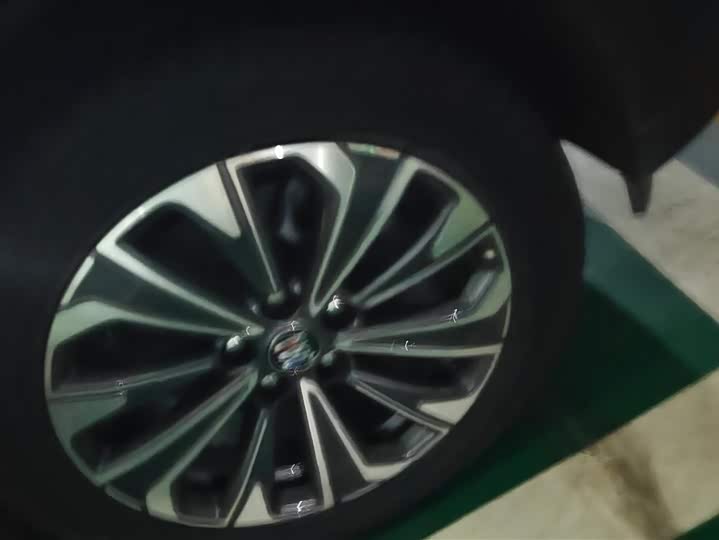 Buick Envision Plus 2025 2025款 昂科威Plus 28T 四驱白金版