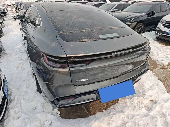 Geely Galaxy E8 2025 2025款 575km 启航智驾版