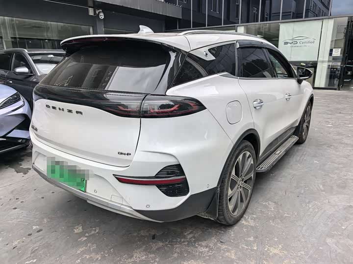 Denza N8 2023 2023款 四驱超混旗舰七座版