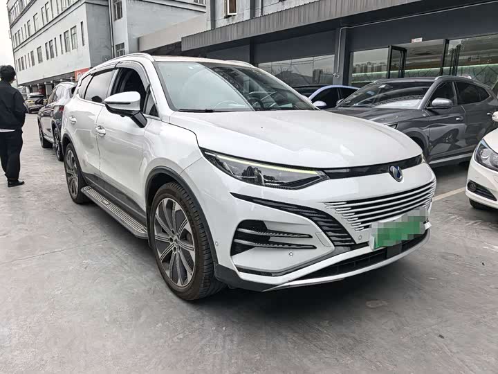 Denza N8 2023 2023款 四驱超混旗舰七座版