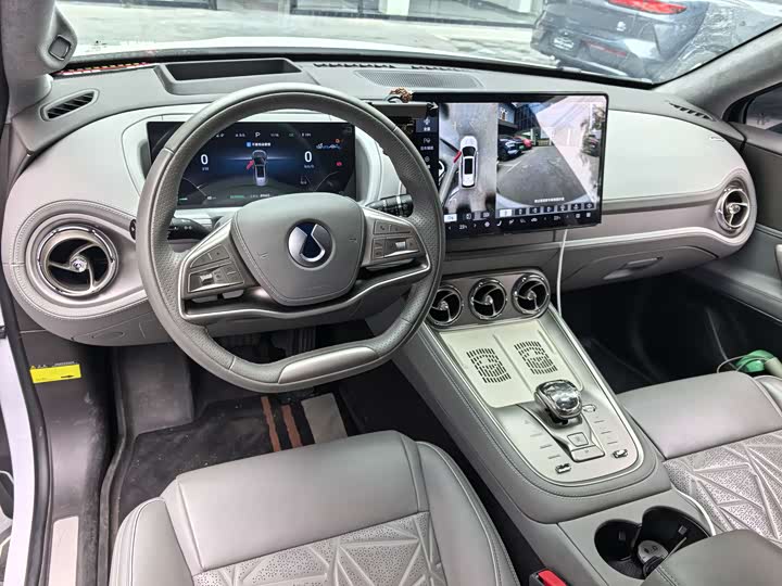 Denza N8 2023 2023款 四驱超混旗舰七座版