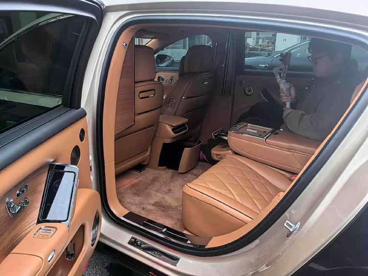 Maextro S800 2025 2025款 增程 星耀尊享版 5座