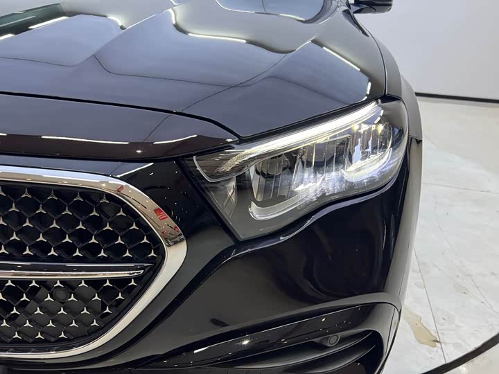 Mercedes-Benz E-Class Hybrid 2024 2024款 E 350 e L 插电式混合动力运动轿车