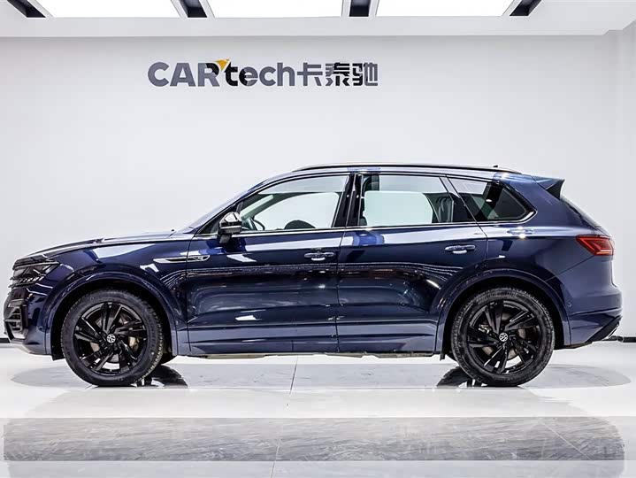 Volkswagen Touareg 2022 2022款 3.0TSI 锐享版 曜黑运动套装