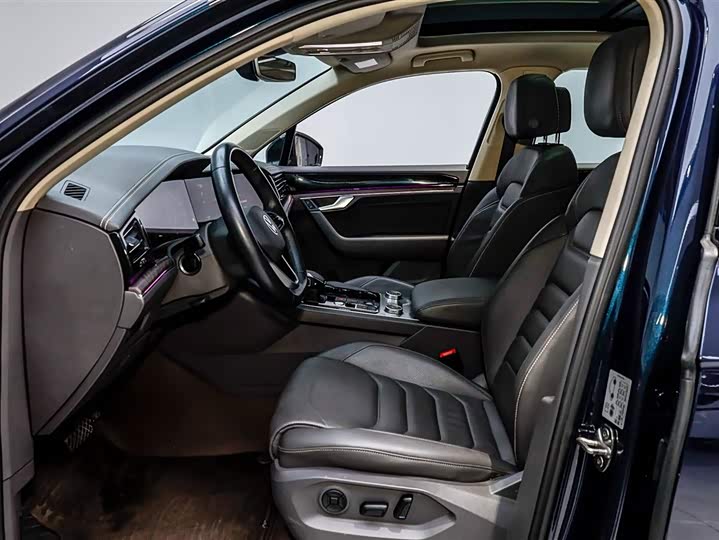 Volkswagen Touareg 2022 2022款 3.0TSI 锐享版 曜黑运动套装