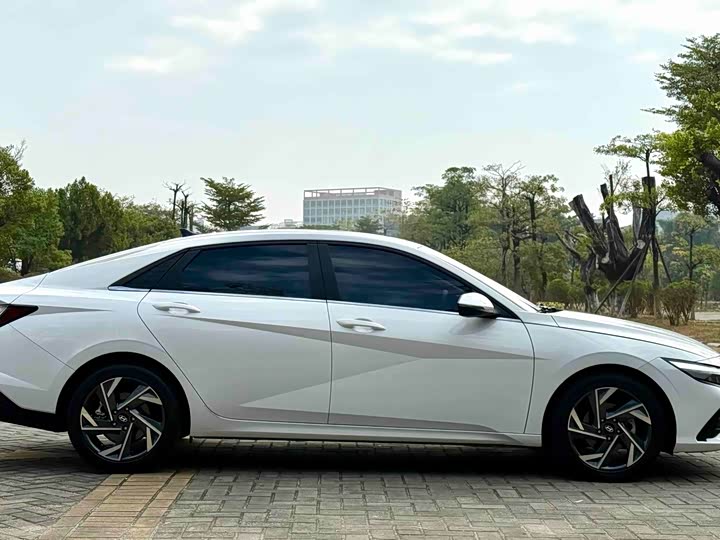 Hyundai Elantra N line 2023 2023款 1.5L CVT GLX精英版
