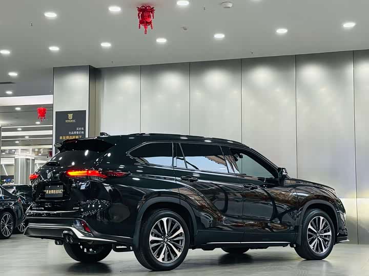 Toyota Crown Kluger 2024 2024款 2.5L HEV四驱尊贵版