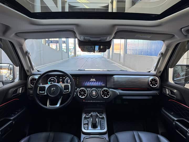 Tank 300 2024 2024款 2.0T 征服者