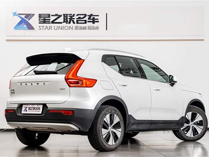 Volvo XC40 2025 2025款 B3 智远豪华版
