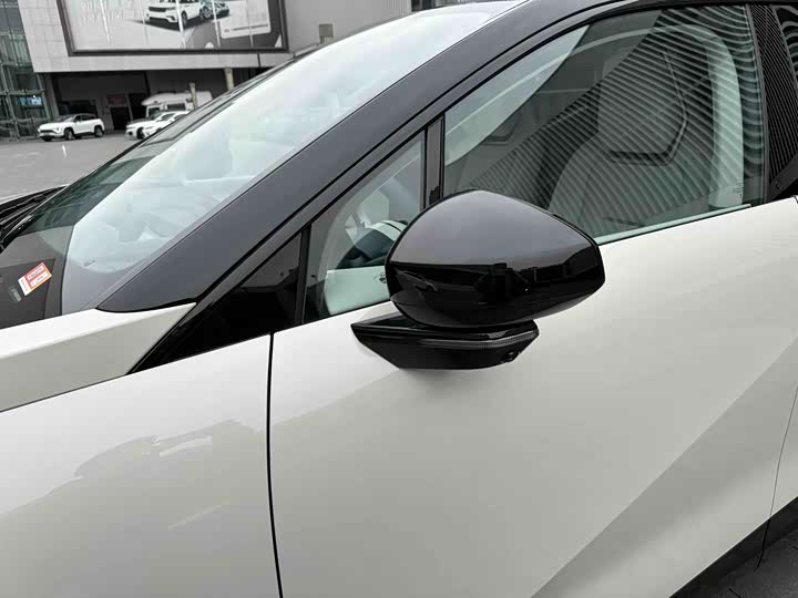 Zeekr X 2025 2025款 四座后驱魔方版