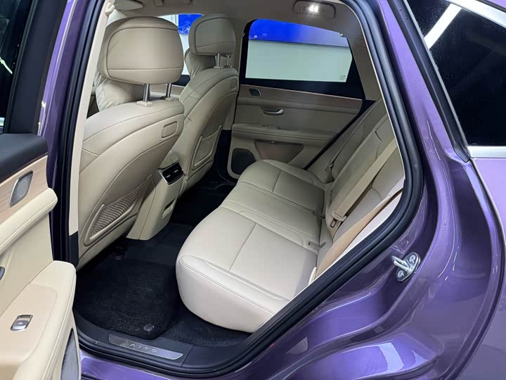 Aito M5 2025 2025款 增程 Ultra 四驱版