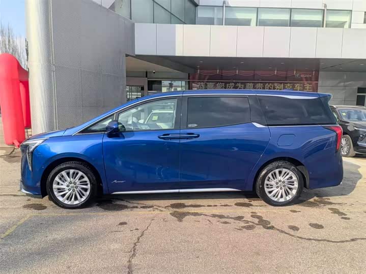 Buick GL8 Century 2025 2025款 2.0T 七座蕴世版