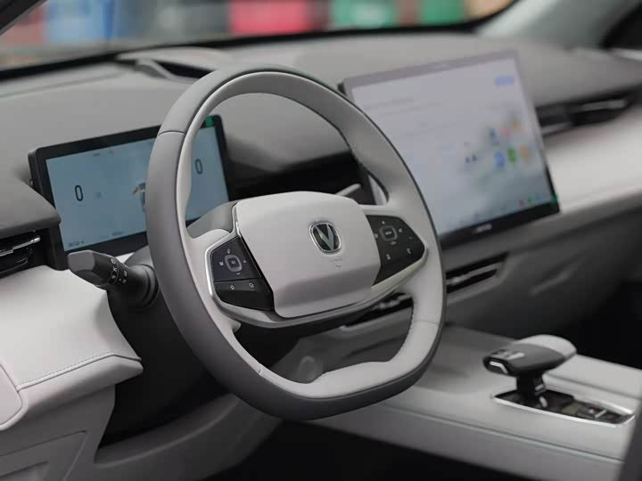 Changan UNI-Z Hybrid 2025 2025款 智慧新蓝鲸 125km 战舰版