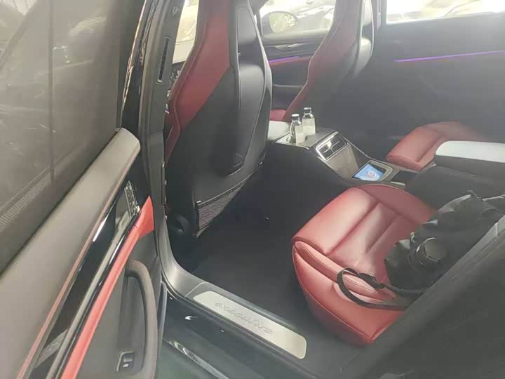 Porsche Panamera 2024 2024款 Panamera 4 行政加长版 2.9T