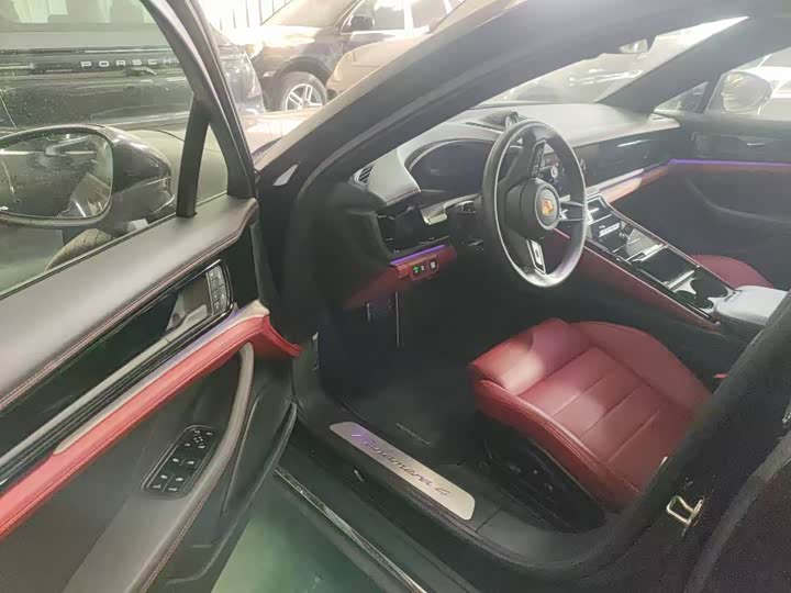 Porsche Panamera 2024 2024款 Panamera 4 行政加长版 2.9T