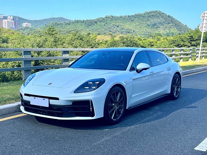 Porsche Panamera 2024 2024款 Panamera 行政加长版 2.9T