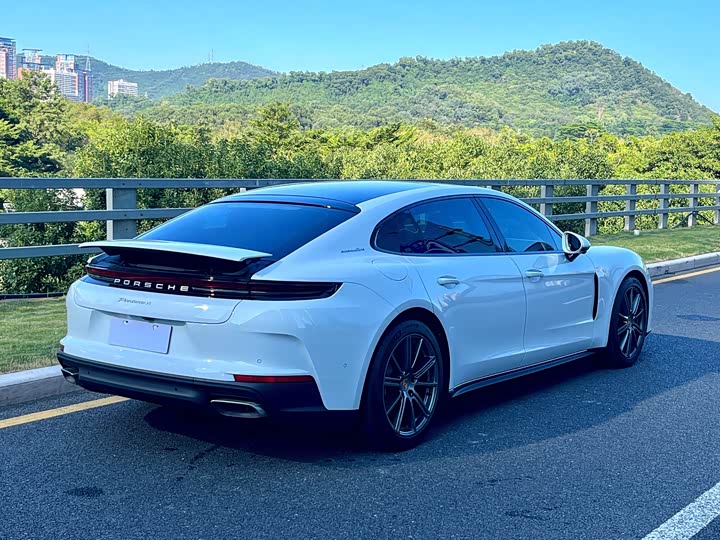 Porsche Panamera 2024 2024款 Panamera 行政加长版 2.9T
