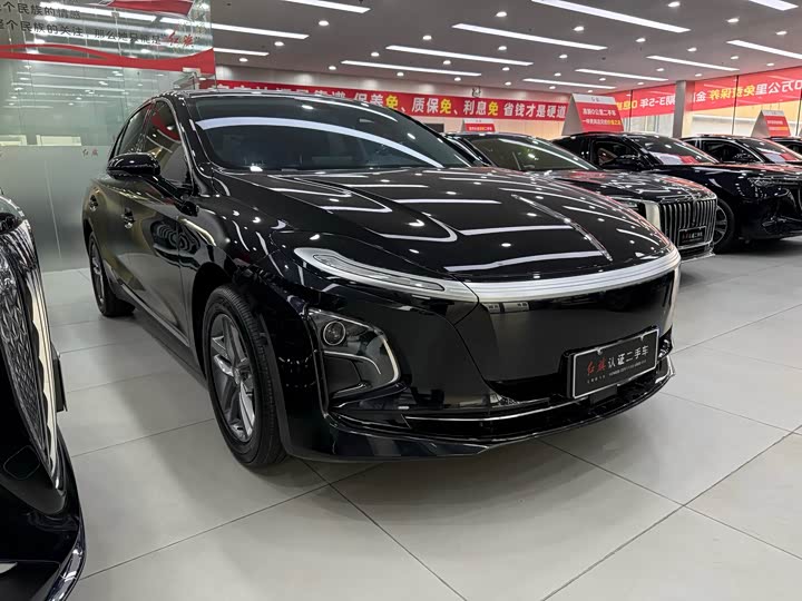 Hongqi E-QM5 2025 2025款 500km 出行版