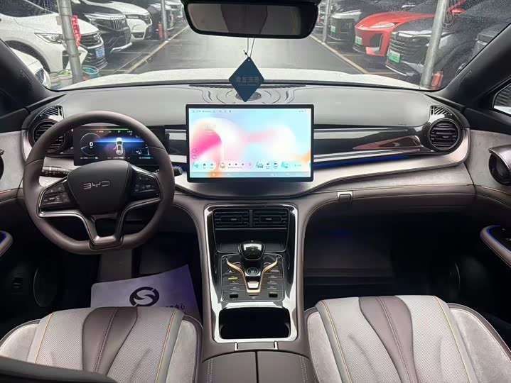 BYD Frigate 07 2024 2024款 荣耀版 DM-i 100KM 豪华型