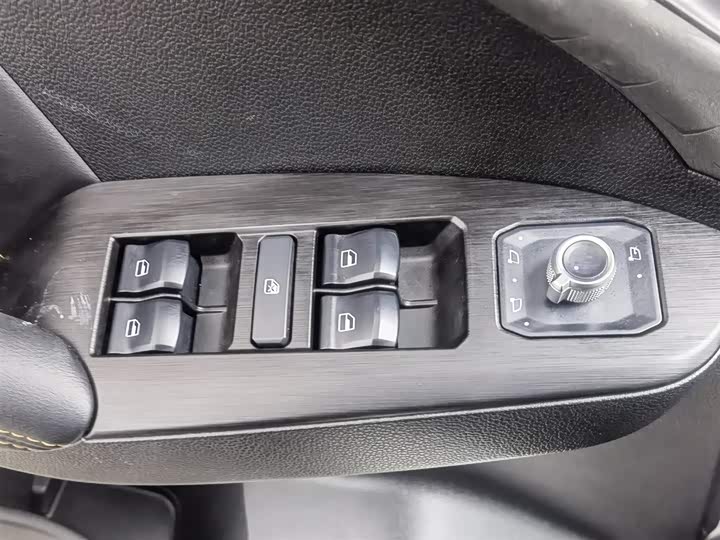 Haval Chitu 2022 2022款 劲享版 1.5T 紫铜兔