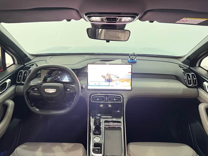 Geely Atlas L 2025 2025款 第四代 1.5TD DCT 启程