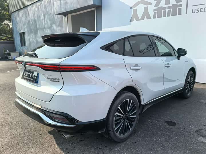 Toyota Venza 2023 2023款 2.5L智能电混双擎 两驱尊贵版