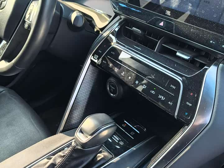 Toyota Venza 2023 2023款 2.5L智能电混双擎 两驱尊贵版