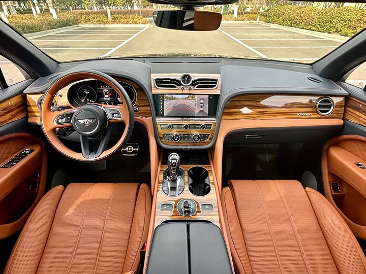 Bentley Bentayga 2023 2023款 4.0T V8 长轴距雅度版