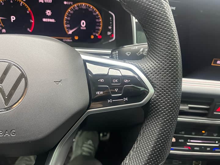 Volkswagen Tiguan X 2022 2022款 330TSI 两驱越享版