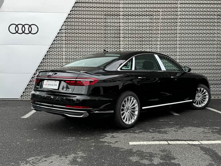 Audi A8 2025 2025款 A8L 45 TFSI quattro 豪华型