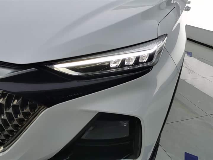 Changan X7 Plus 2024 2024款 1.5T 自动尊耀型 7座