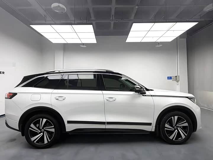 Volkswagen Tavendor 2023 2023款 380TSI 四驱R-Line巡游版