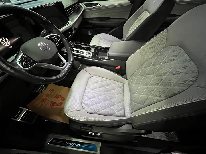 Volkswagen Tavendor 2023 2023款 380TSI 四驱R-Line巡游版