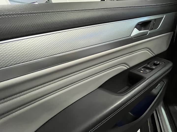 Volkswagen Tavendor 2023 2023款 380TSI 四驱R-Line巡游版