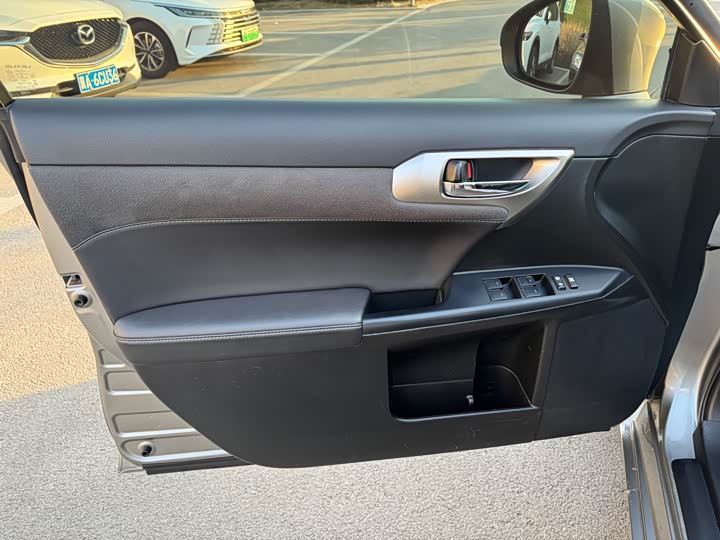 Lexus CT 200h 2020 2020款 CT200h 舒适版 单色