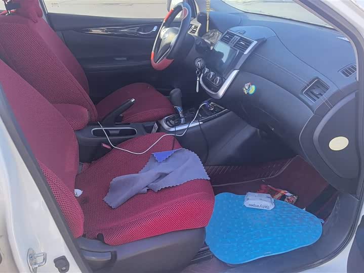 Nissan Tiida 2024 2024款 1.6L CVT酷动版