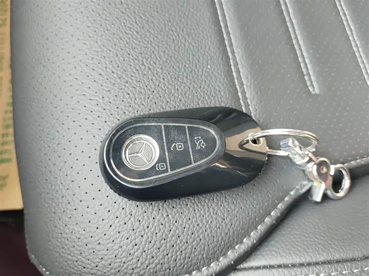 Mercedes-Benz C-Class 2025 2025款 C 260 L 运动版