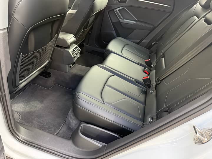 Audi Q3 2024 2024款 35 TFSI 时尚动感型