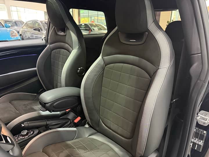 Mini Mini JCW 2023 2023款 改款 2.0T JOHN COOPER WORKS ALL-IN