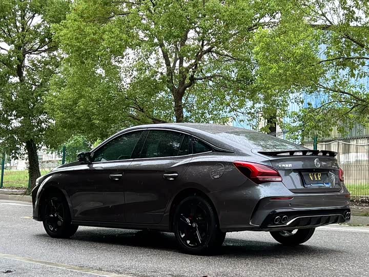 MG Motor 5 Scorpio 2022 2022款 1.5T Trophy运动旗舰版