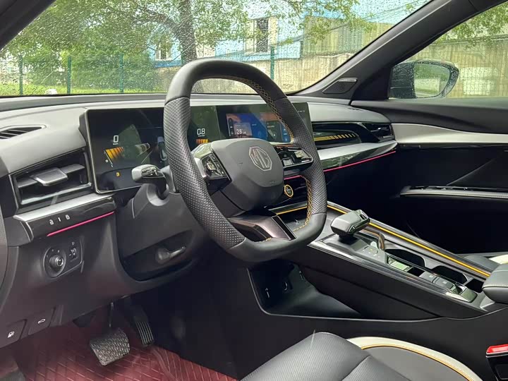 MG Motor 5 Scorpio 2022 2022款 1.5T Trophy运动旗舰版