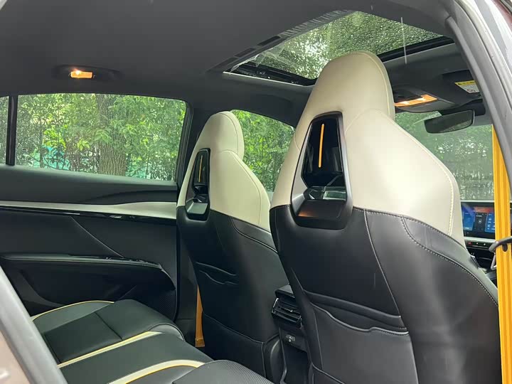 MG Motor 5 Scorpio 2022 2022款 1.5T Trophy运动旗舰版