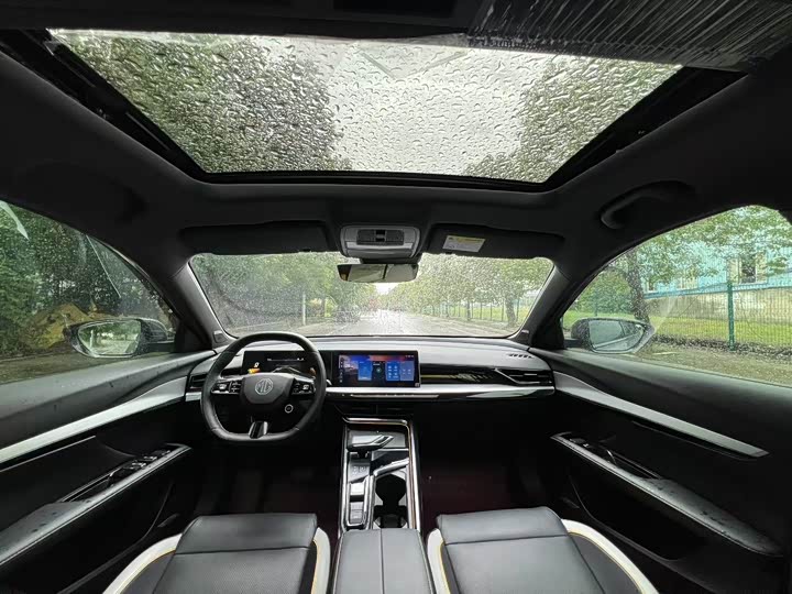 MG Motor 5 Scorpio 2022 2022款 1.5T Trophy运动旗舰版