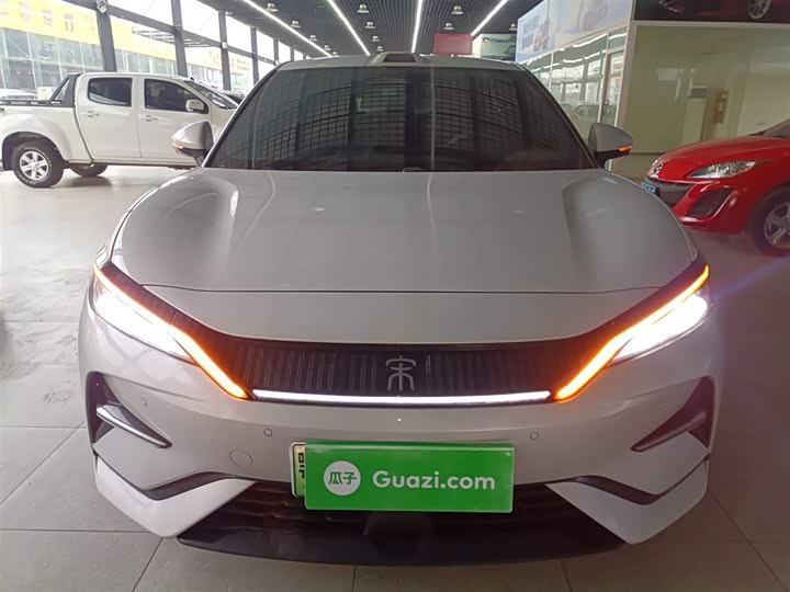 2025 BYD Song L